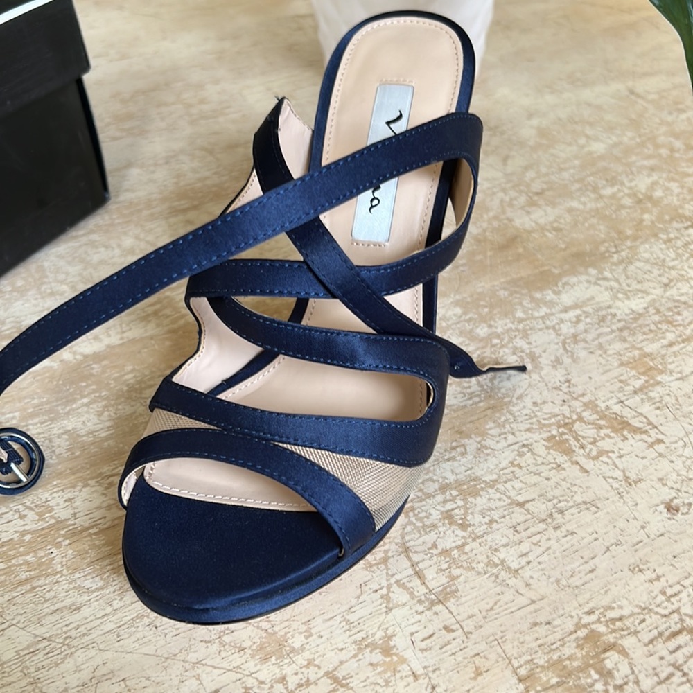 Shoes - Picture 3 of 5
